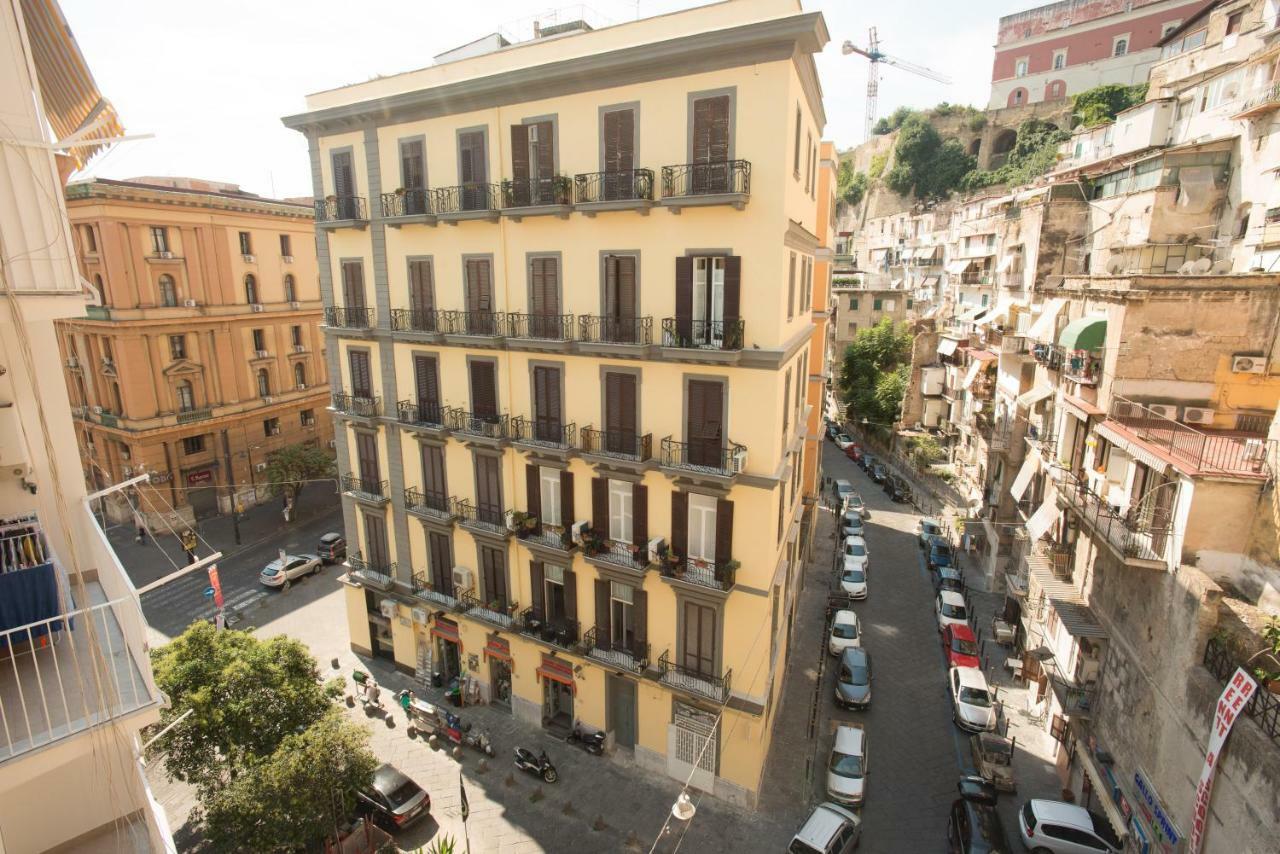 La Terrazza Di Roberta Apartment Napoli Bagian luar foto